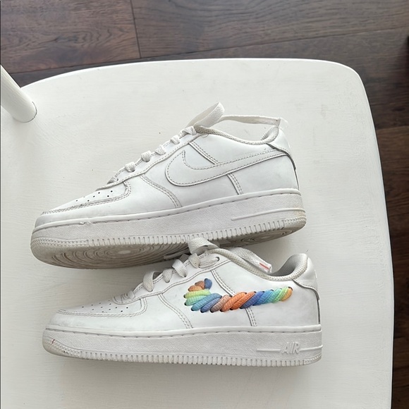 The Nike Air Force 1 Low Rainbow Lace Swoosh - Picture 5 of 7